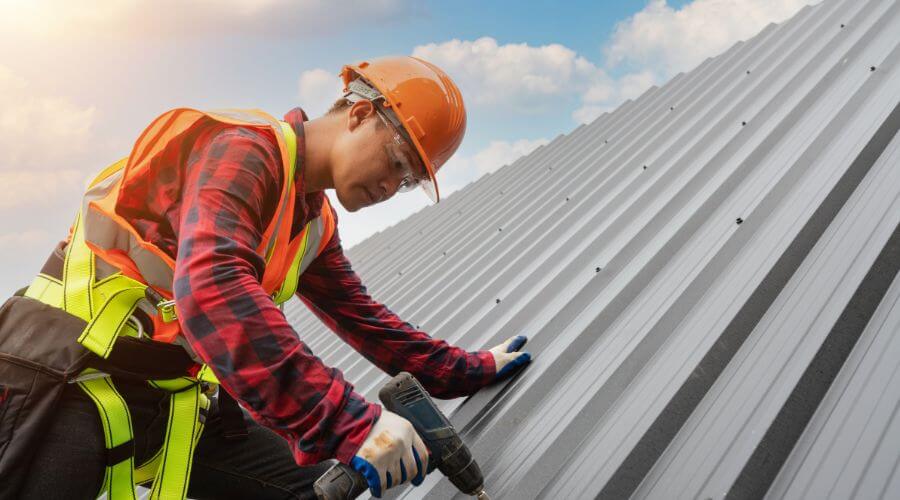 Professional gutter cleaning in Elizabeth, NJ